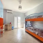 Emi\'S Villa